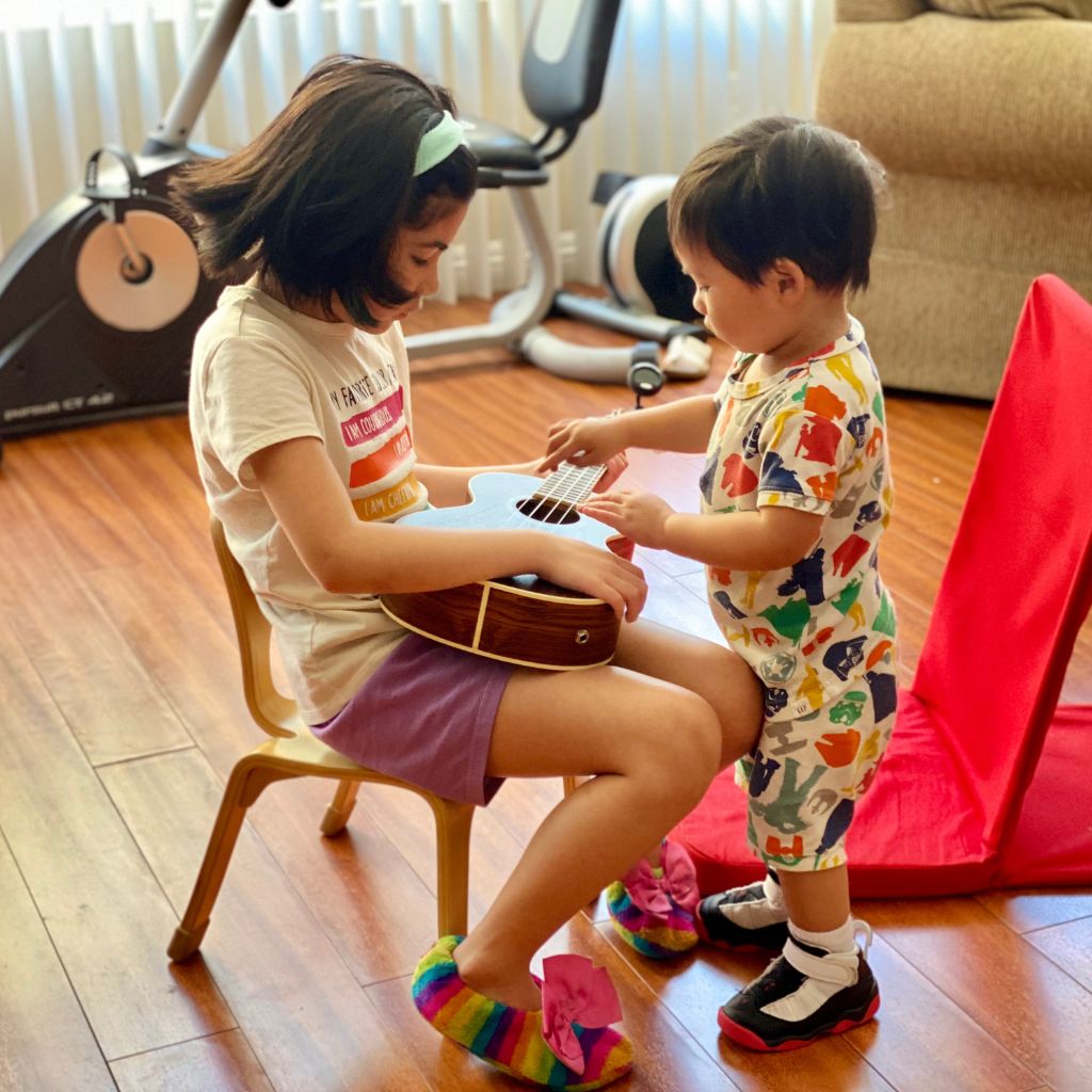 Jonathan & Zoe Ukelele. AutumnLife Reflective Parenting.